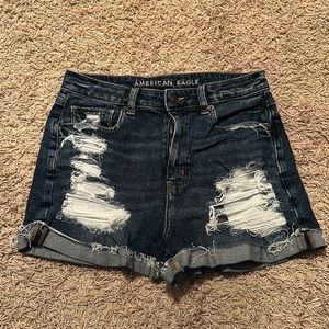 Size 8 American Eagle Mom Shorts